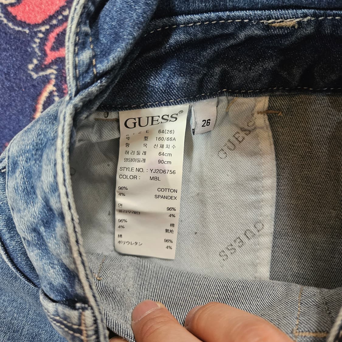 게스(GUESS) 골든 버튼 데님 멜빵 반바지 26 상품이미지8