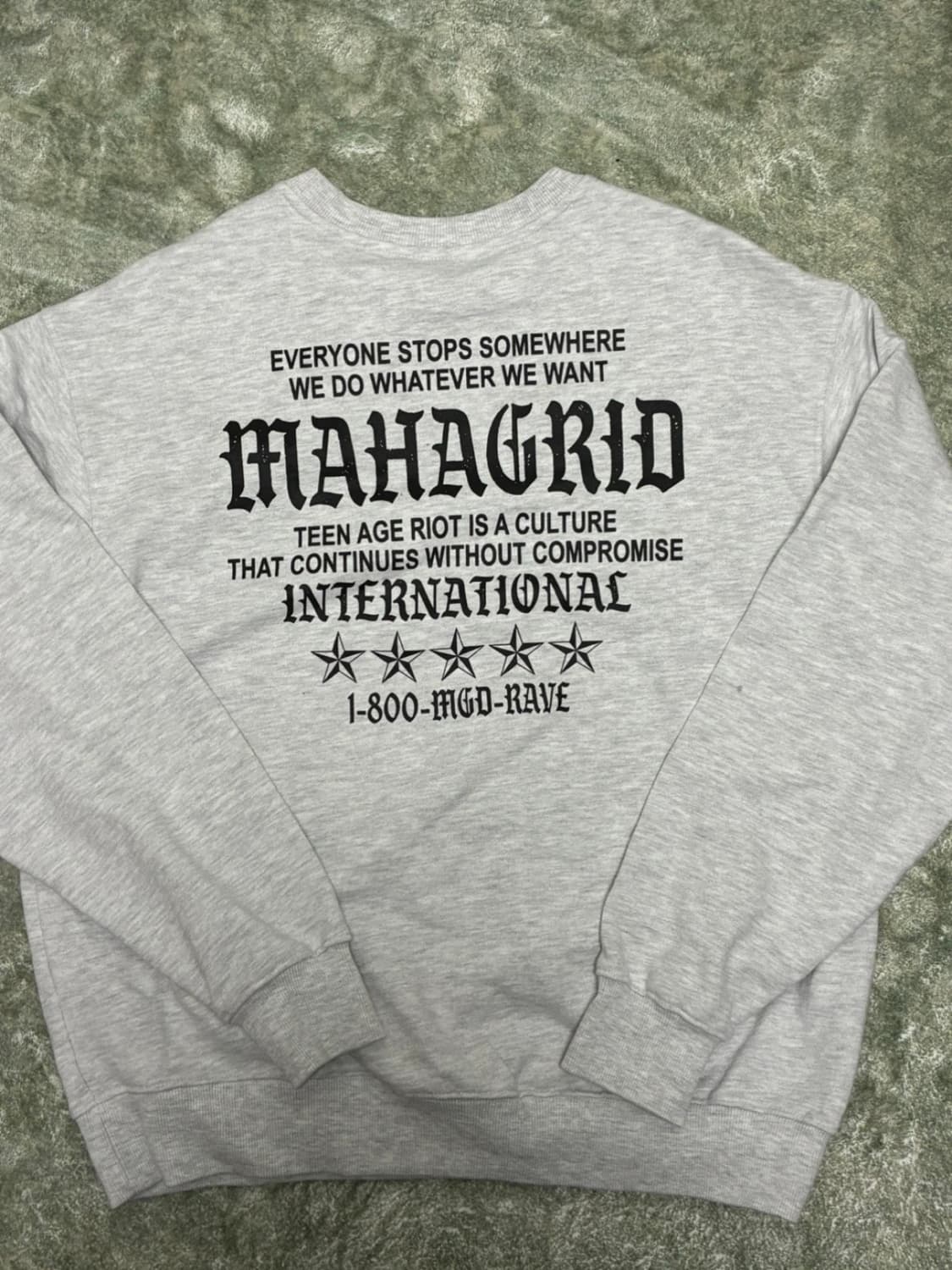 무신사 마하그리드 맨투맨 백멜란지 S 사이즈 새상품 급처 상품이미지2