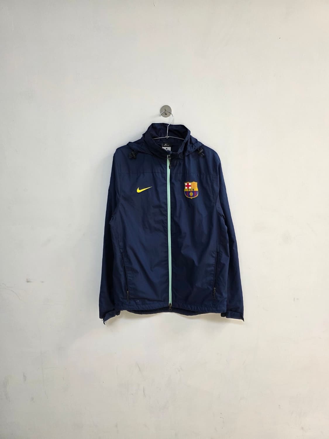 나이키 바르셀로나 바람막이 트레이닝탑 상품이미지1