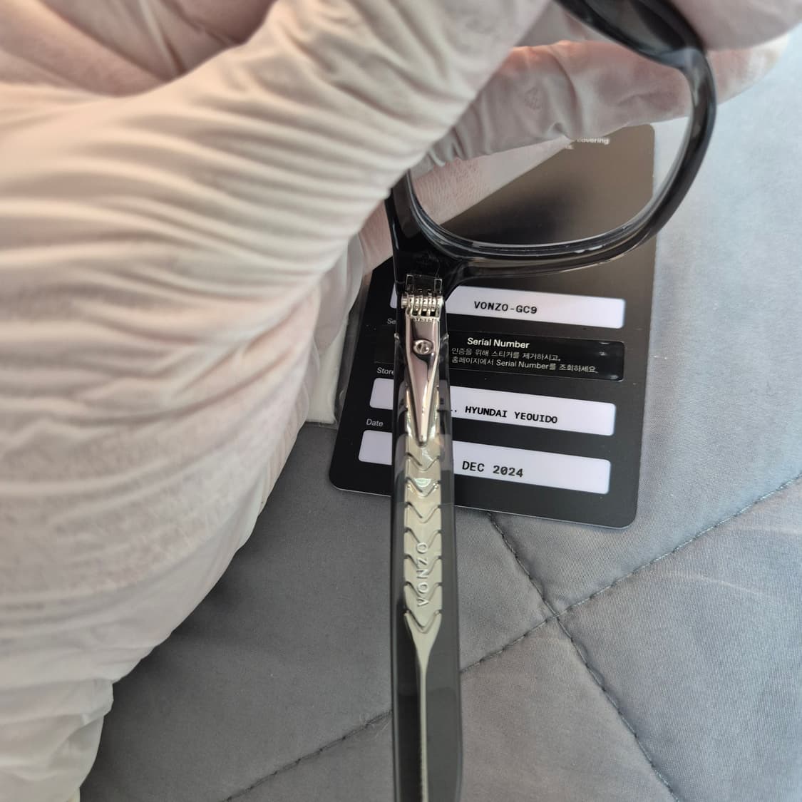 젠틀몬스터 본조 그레이 팝니다.풀박스 상품이미지6