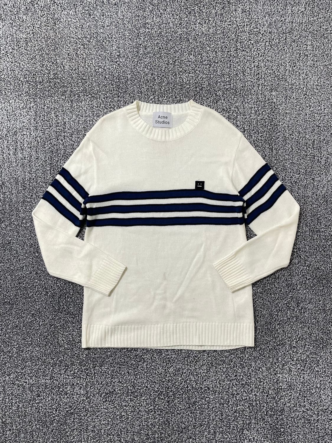 빈티지9. 아크네스튜디오 4 라인 스트라이프 페이스 패치 니트 스웨터  상품이미지1
