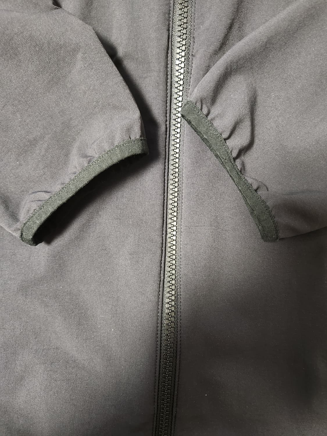 아디다스 ZNE 우븐 후드 바람막이 자켓 FL3989 블랙 사이즈105  상품이미지8