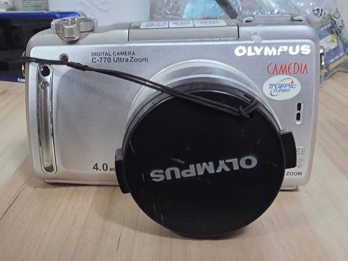 올림푸스 C-770 ULTRA ZOOM 디지털카메라 상품이미지1