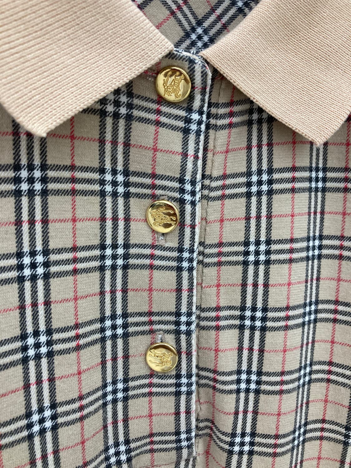 버버리 금장 노바체크 카라티 상품이미지4