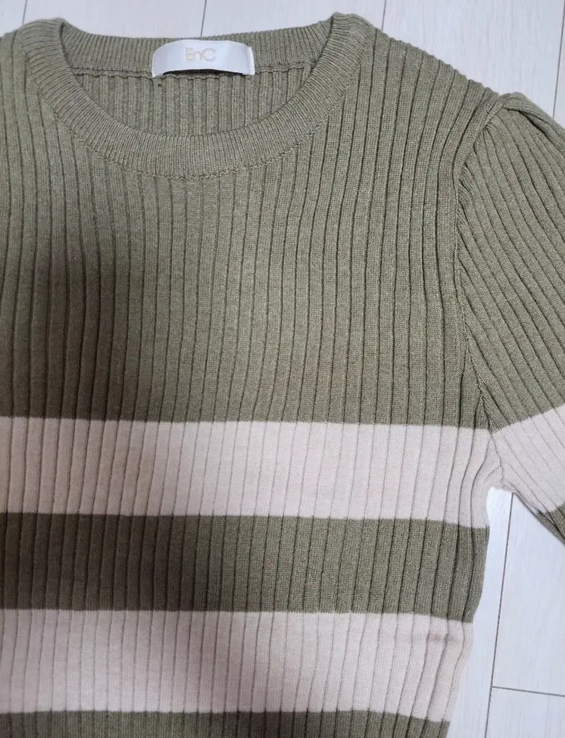 급처새상품!ENC이엔씨 어깨셔링 스트라이프니트티셔츠 레니본st오즈세컨st 상품이미지5