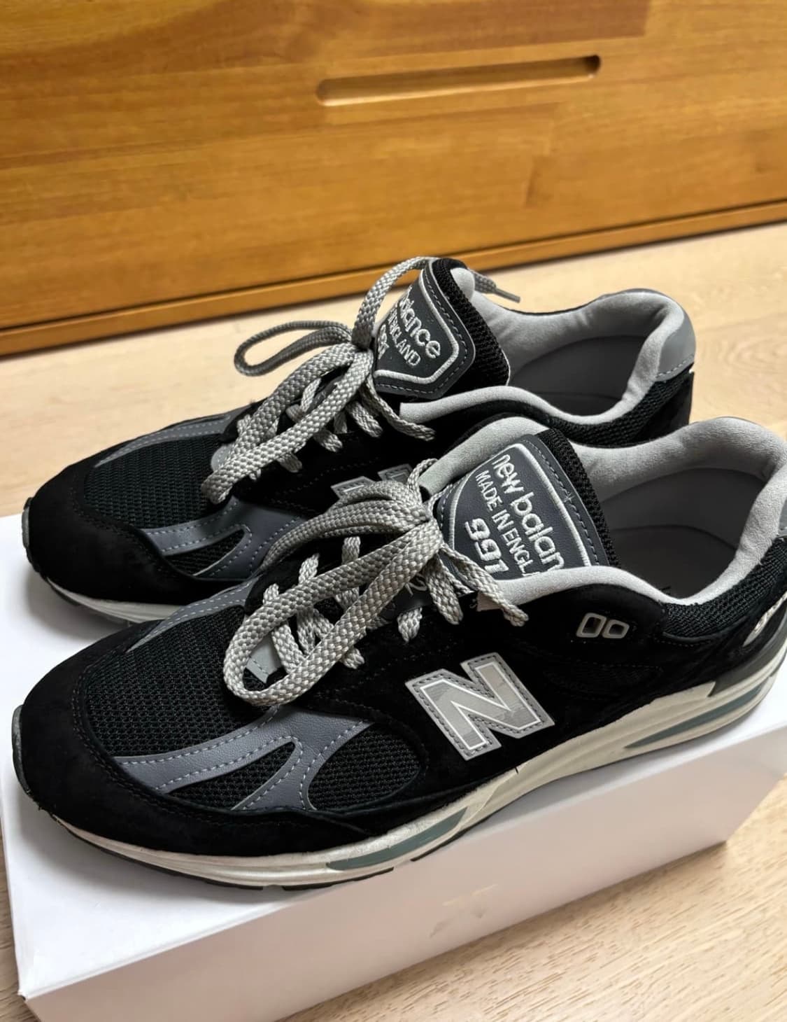 뉴발란스 991v2 상품이미지2