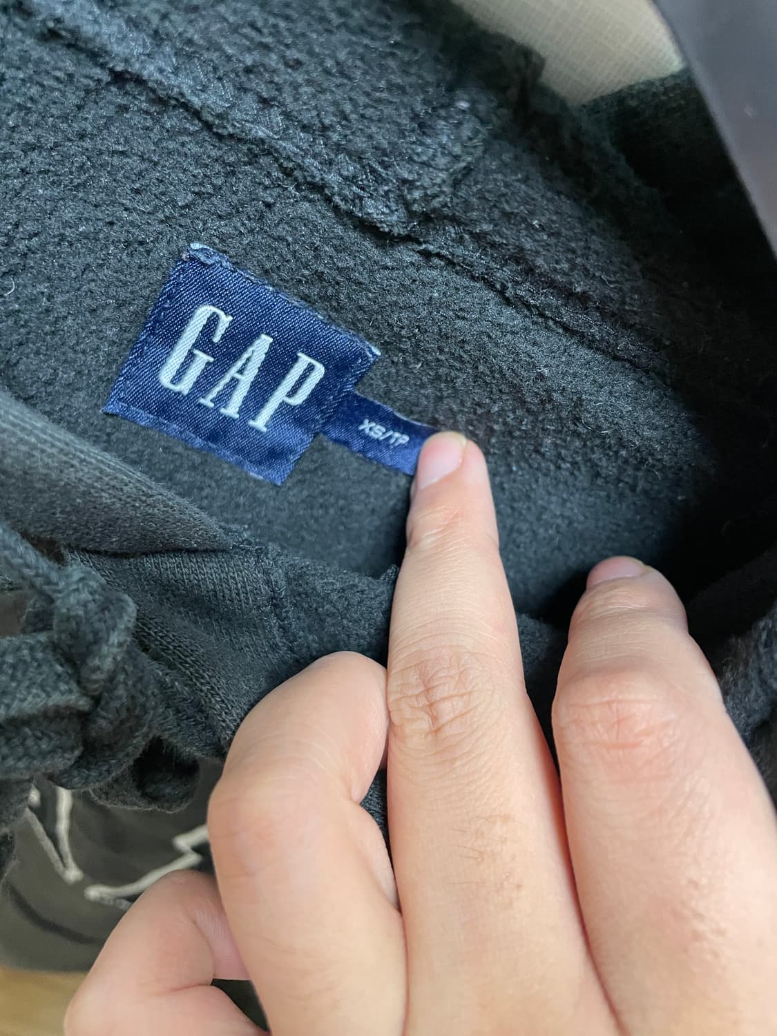 GAP 블랙 후드티 XS 상품이미지3