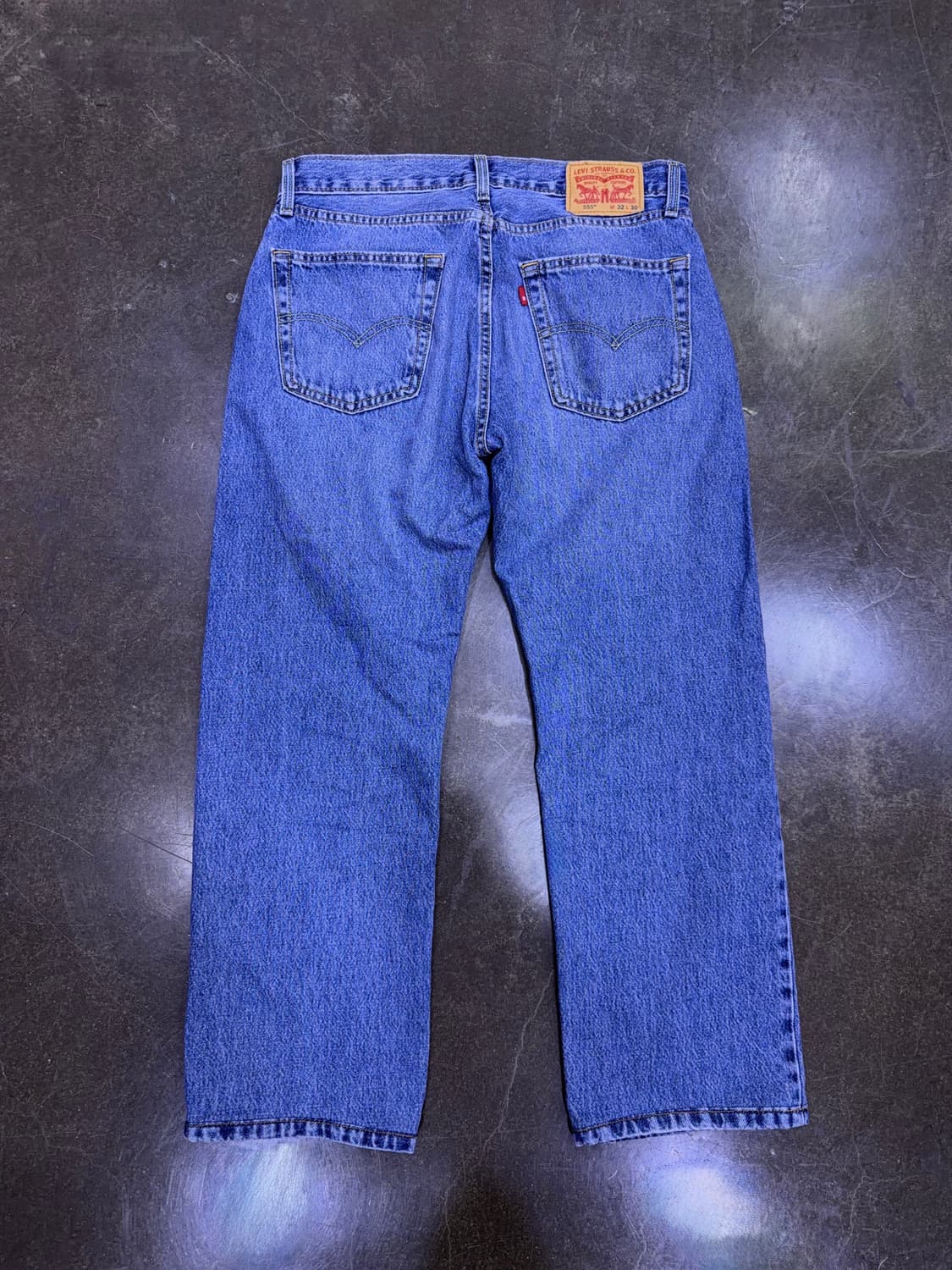 리바이스 555 릴렉스 스트레이트핏 워싱 진 데님팬츠 32 상품이미지2