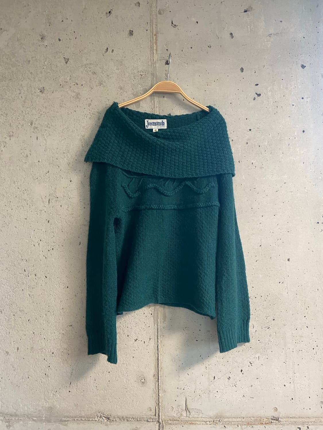 Jocomomola 딥 그린 오프숄더 니트 상품이미지1