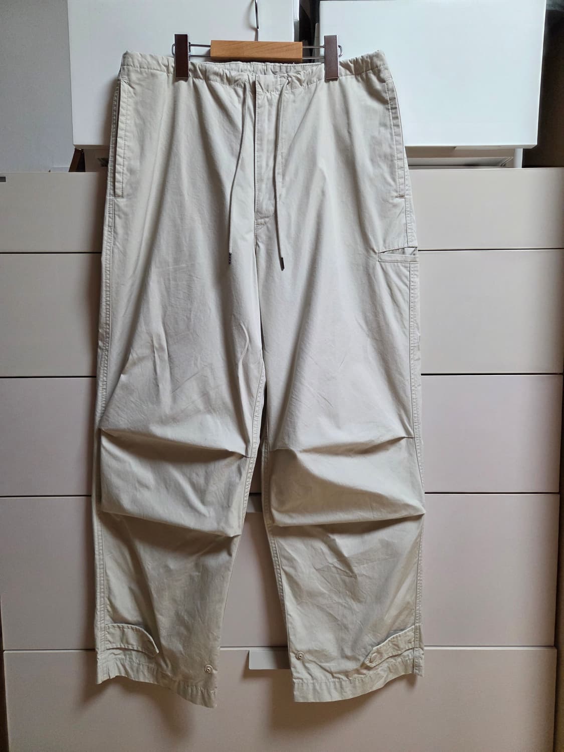 유니클로U 파라슈트팬츠 아이보리  M 상품이미지1