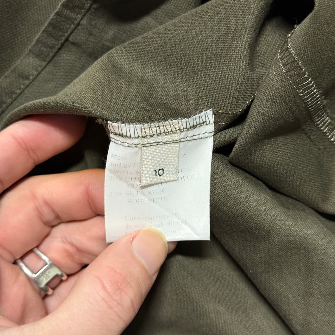 켈빈클라인 이태리 딥 카키 크롭 셔츠 블라우스 상품이미지5