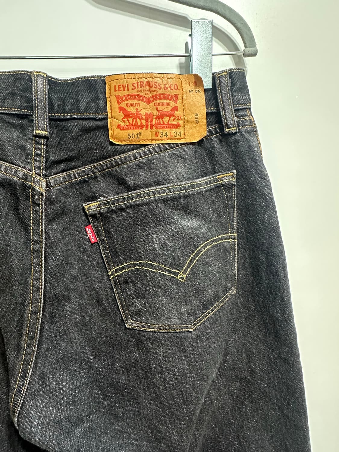 34] 리바이스 501 블랙 데님 상품이미지2