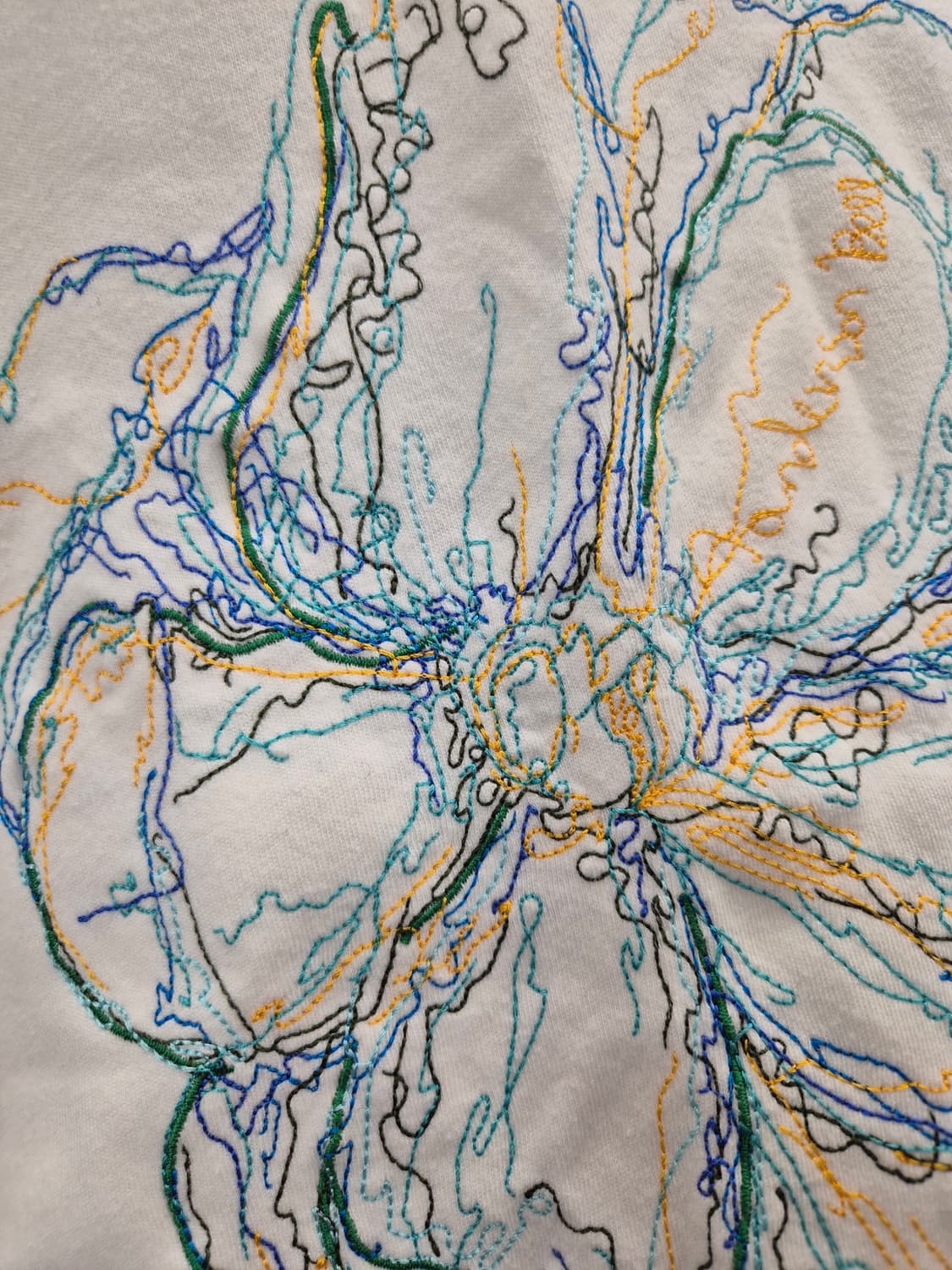 앤더슨벨 아이보리 꽃 자수 반팔 티셔츠 M  상품이미지4