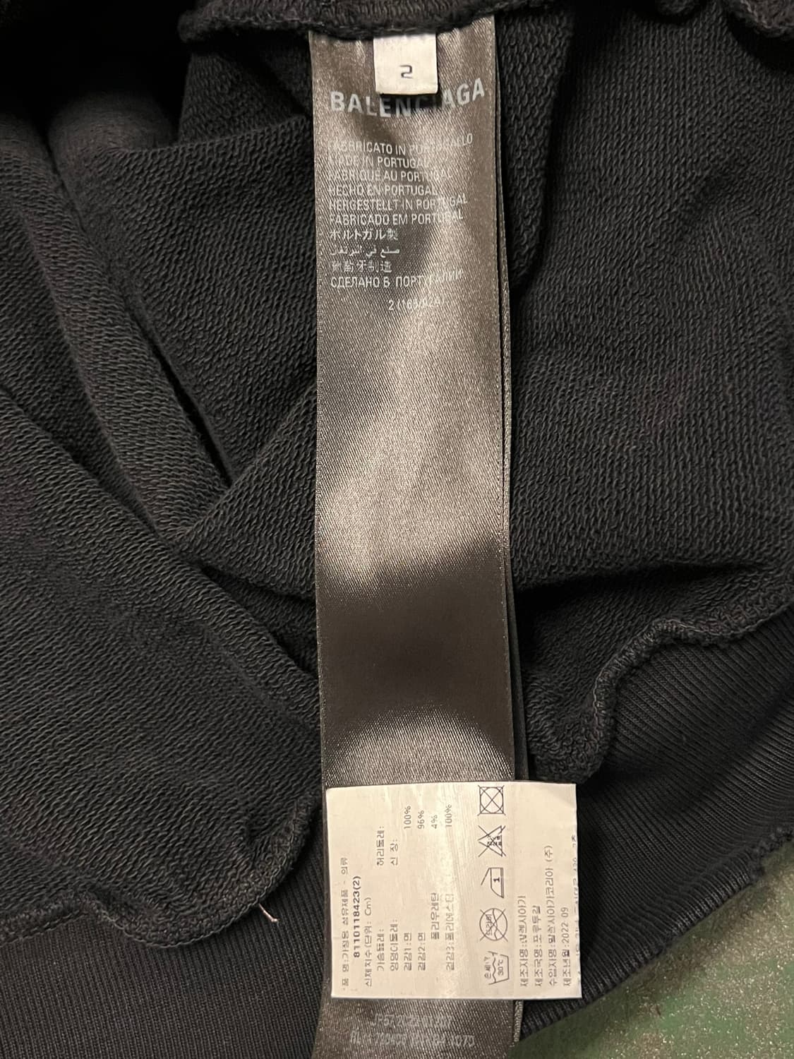 22FW [2] 발렌시아가 애플 후드 런웨이 버전 상품이미지7