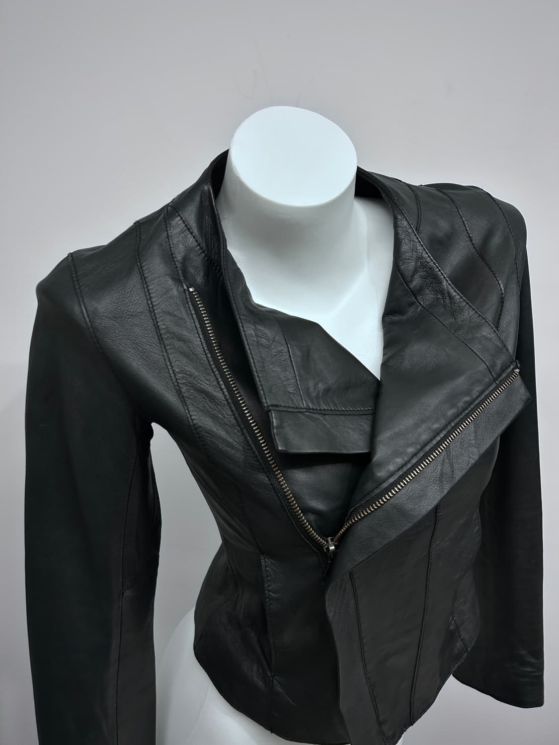 00‘s jpn 사선 레더 자켓 상품이미지4