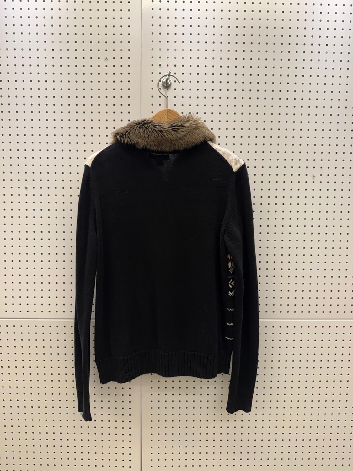 타미힐피거 패턴 퍼 니트 집업 U1331 상품이미지3