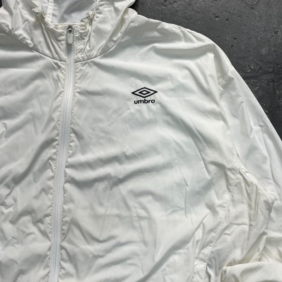 100 엄브로 바람막이 상품이미지2