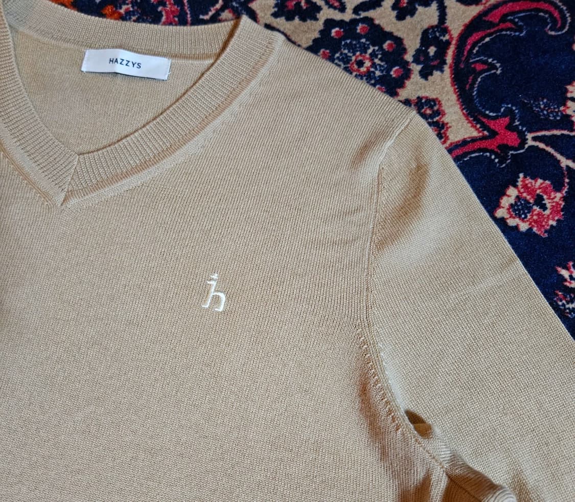 헤지스(HAZZYS) 24FW Wool 100% 브이넥 니트 상품이미지2