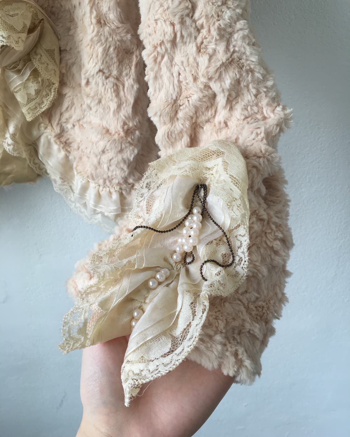 Lace trimming fake fur jacket 상품이미지4