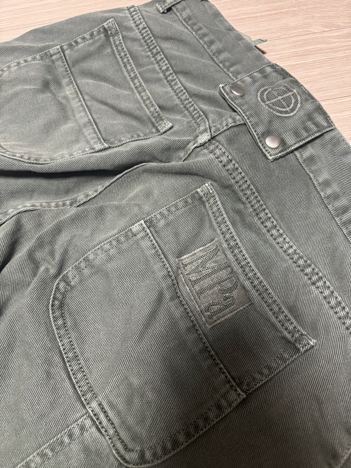 플라스틱 프로덕트 더블니 팬츠 상품이미지5