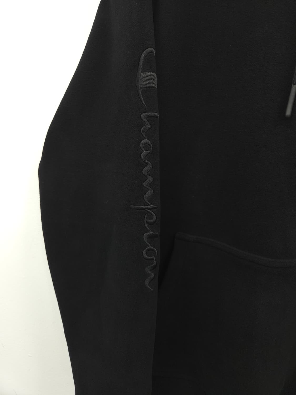 L [대장급]중고유일 챔피온 스웨이드 스펠링 팔자수 블랙 후드티 상품이미지6