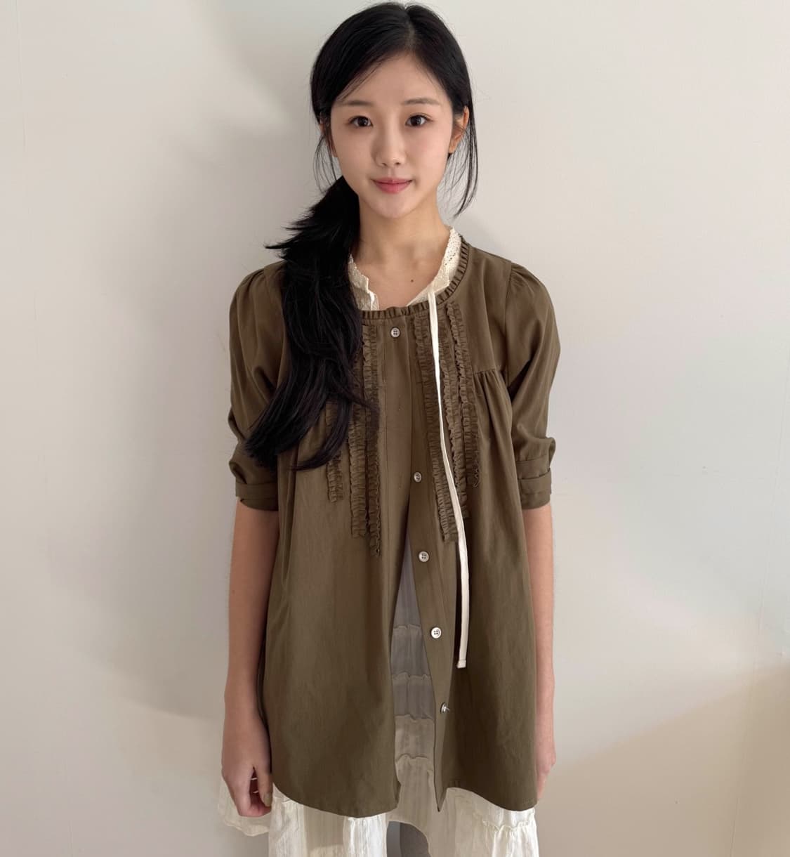 인앤양인하모니 모모 블라우스 카키 상품이미지1