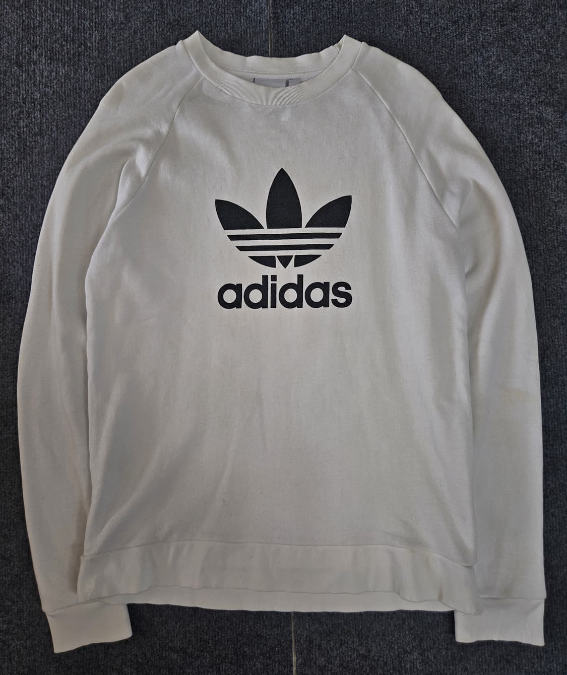 아디다스 트레포일 나그랑 화이트 맨투맨 급처 상품이미지1