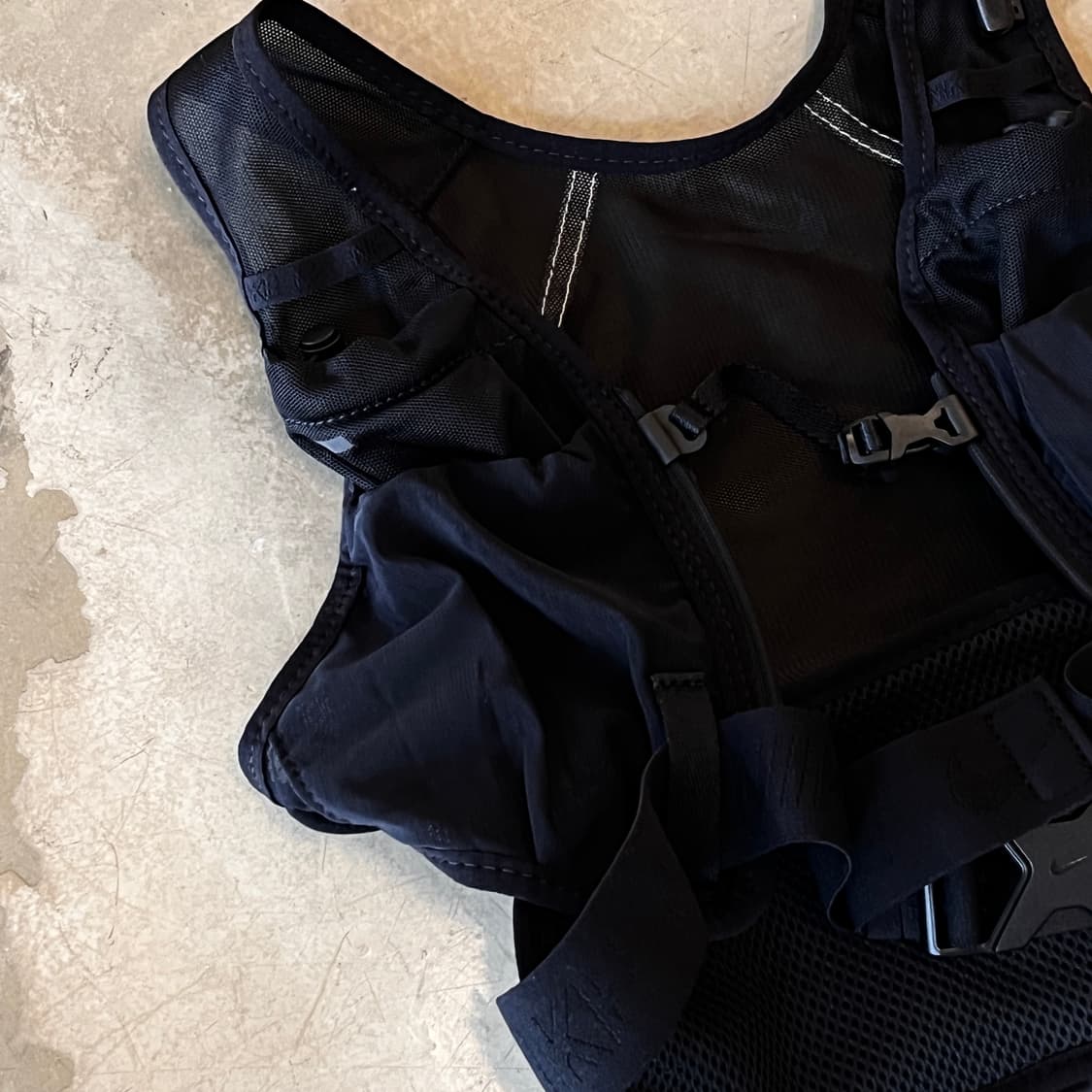 나이키 트랜스폼 패커블 러닝 베스트 상품이미지4