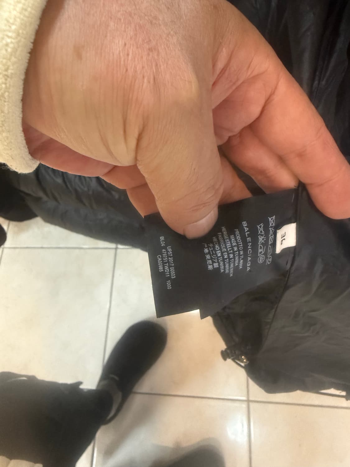 36/66 정품 발렌시아가 puffer 패딩 팝니다 상품이미지4