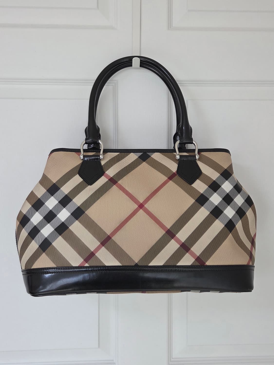버버리 노바 체크 PVC/레더 토트백 상품이미지1