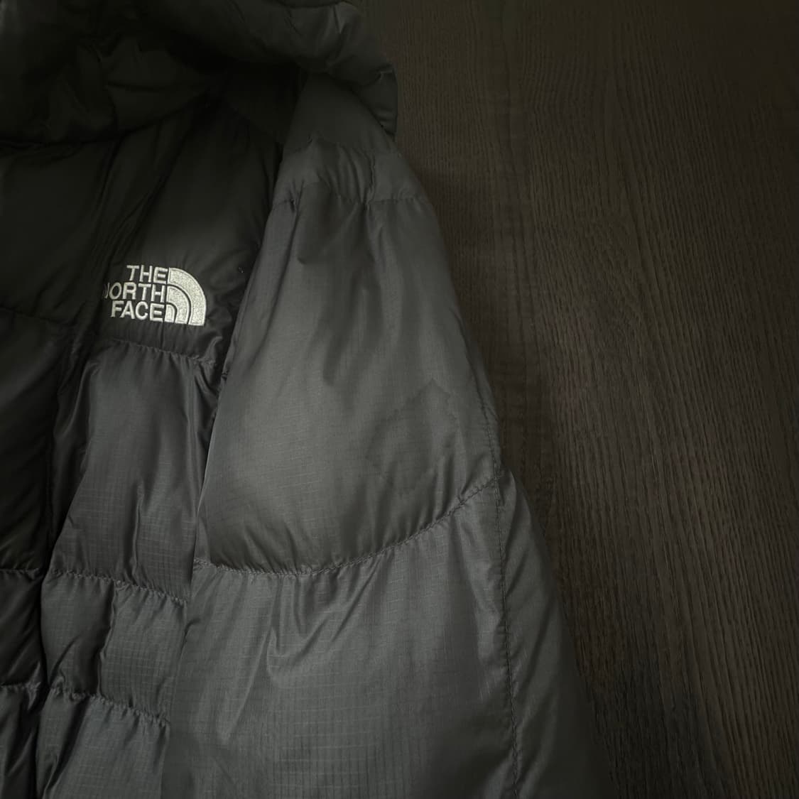노스페이스 화이트 라벨 웨이브 LT 패딩 그레이 상품이미지4