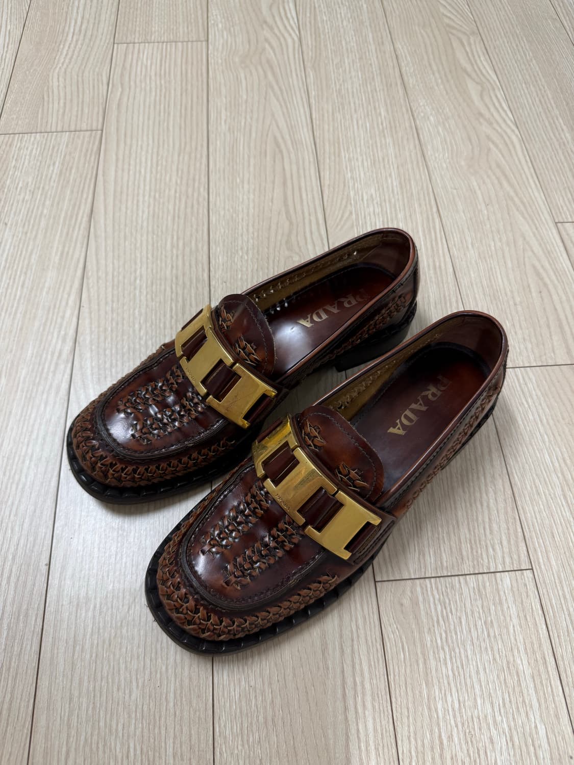 prada 프라다 브라운 로퍼 37사이즈 판매합니다 :) 상품이미지2