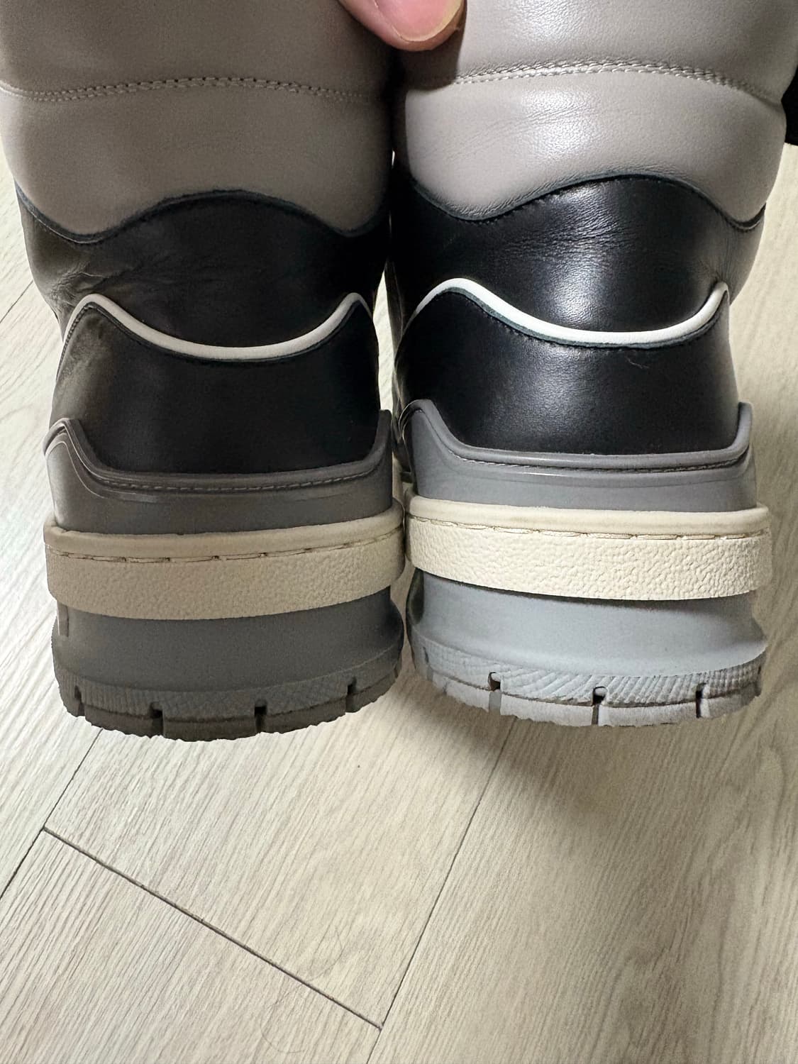 [9.5] 루이비통 트레이너 하이 버질아블로 한정판 신발 상품이미지4