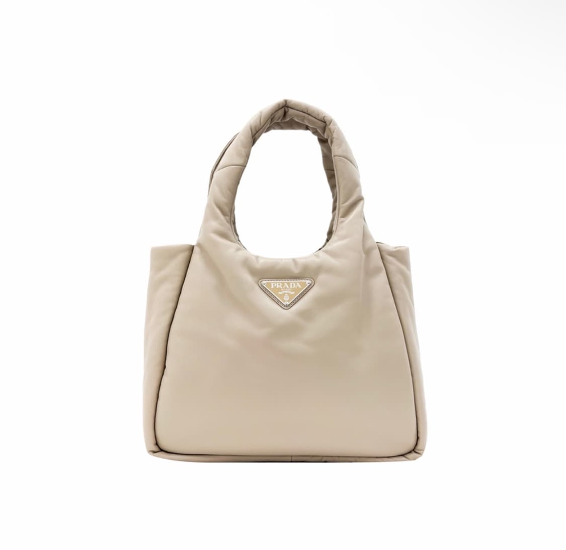[M] 프라다 패디드 소프트 패딩 니파 레더 백 미디움 데저트 베이지 상품이미지1