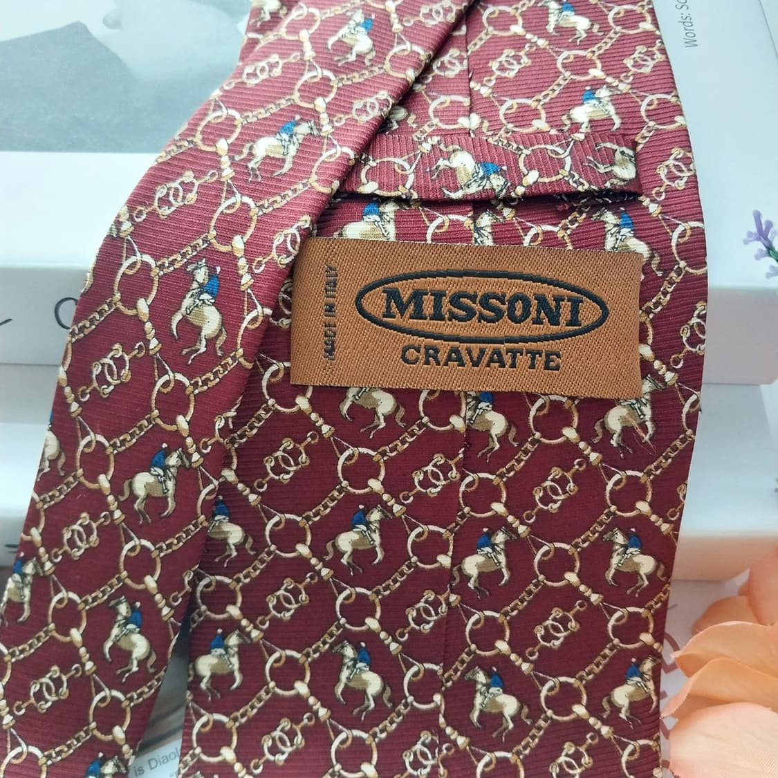 미쏘니 실크 버건디 승마 모티브 넥타이 10cm A+등급 K1275
 상품이미지6