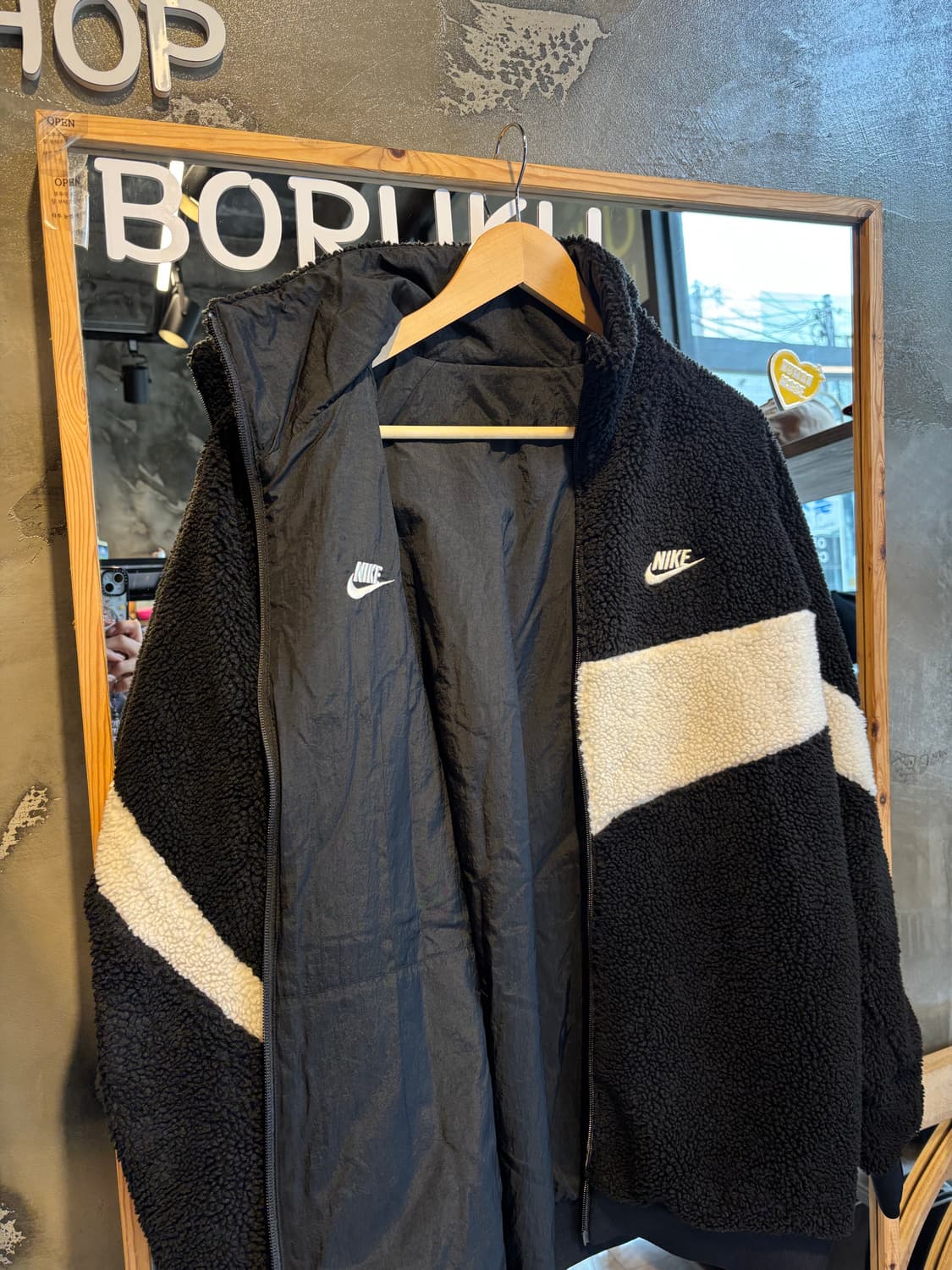 나이키 스우시 뽀글이 리버시블 플리스 XL 상품이미지4