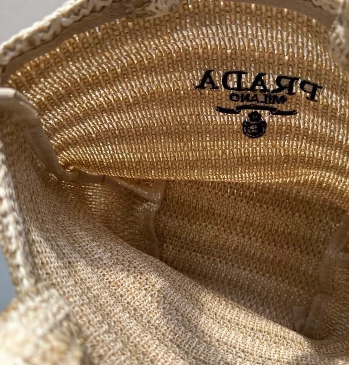 프라다뷰티 르옴므 스트라이프 브라운 라피아백  상품이미지9