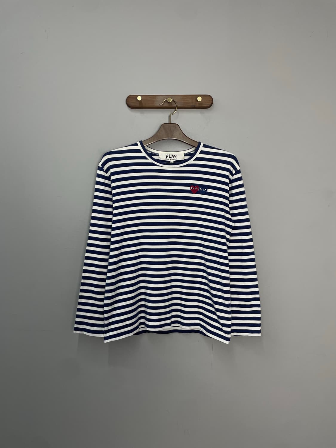 꼼데가르송 플레이 더블 하트 와펜 스트라이프 롱 슬리브 H2065 상품이미지2