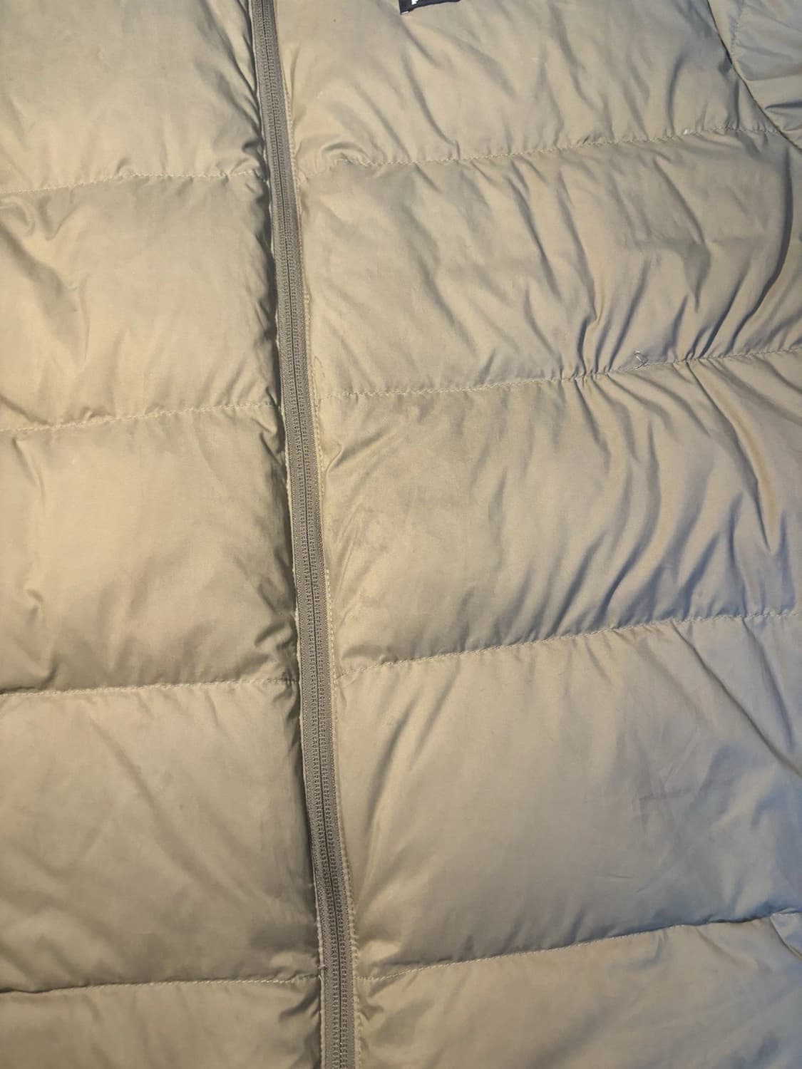 파타고니아 남성용 사일런트 후디 패딩 상품이미지7