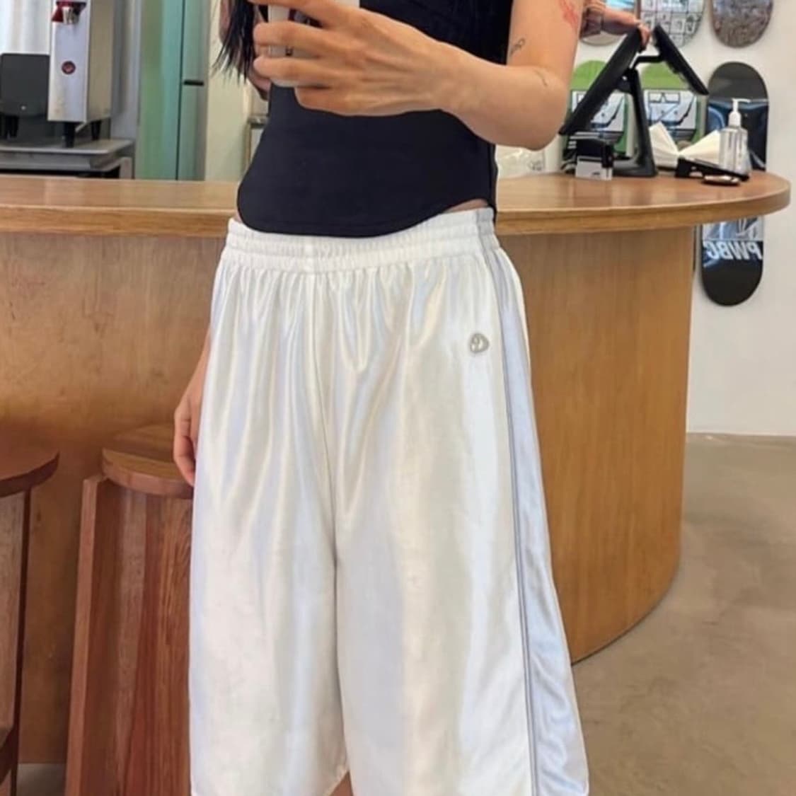 coyseio 코이세이오 샤이닝 트리콧 쇼츠 화이트 상품이미지6