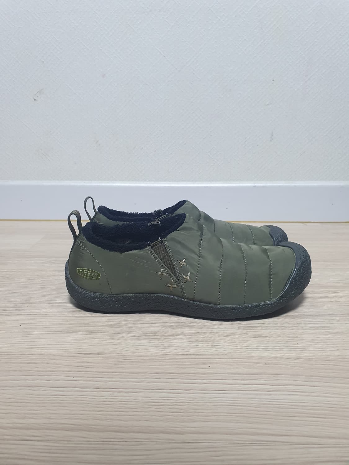 킨 KEEN 패딩 슬립온 그린 270 상품이미지1