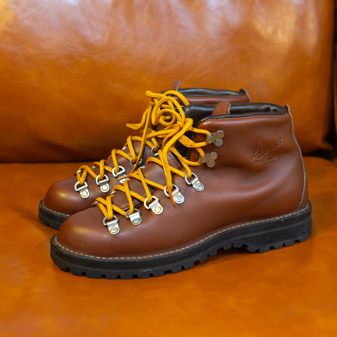 대너 3052 마운틴라이트 2 고어텍스 브라운 상품이미지2