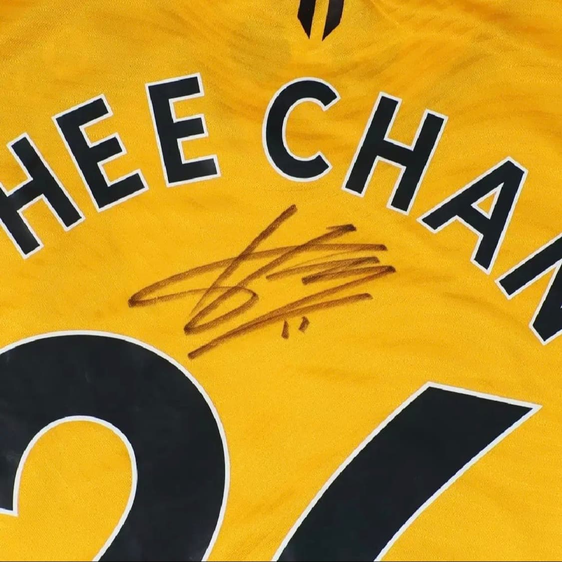 황희찬 친필 사인 2021-22 울버햄튼 유니폼 상품이미지3