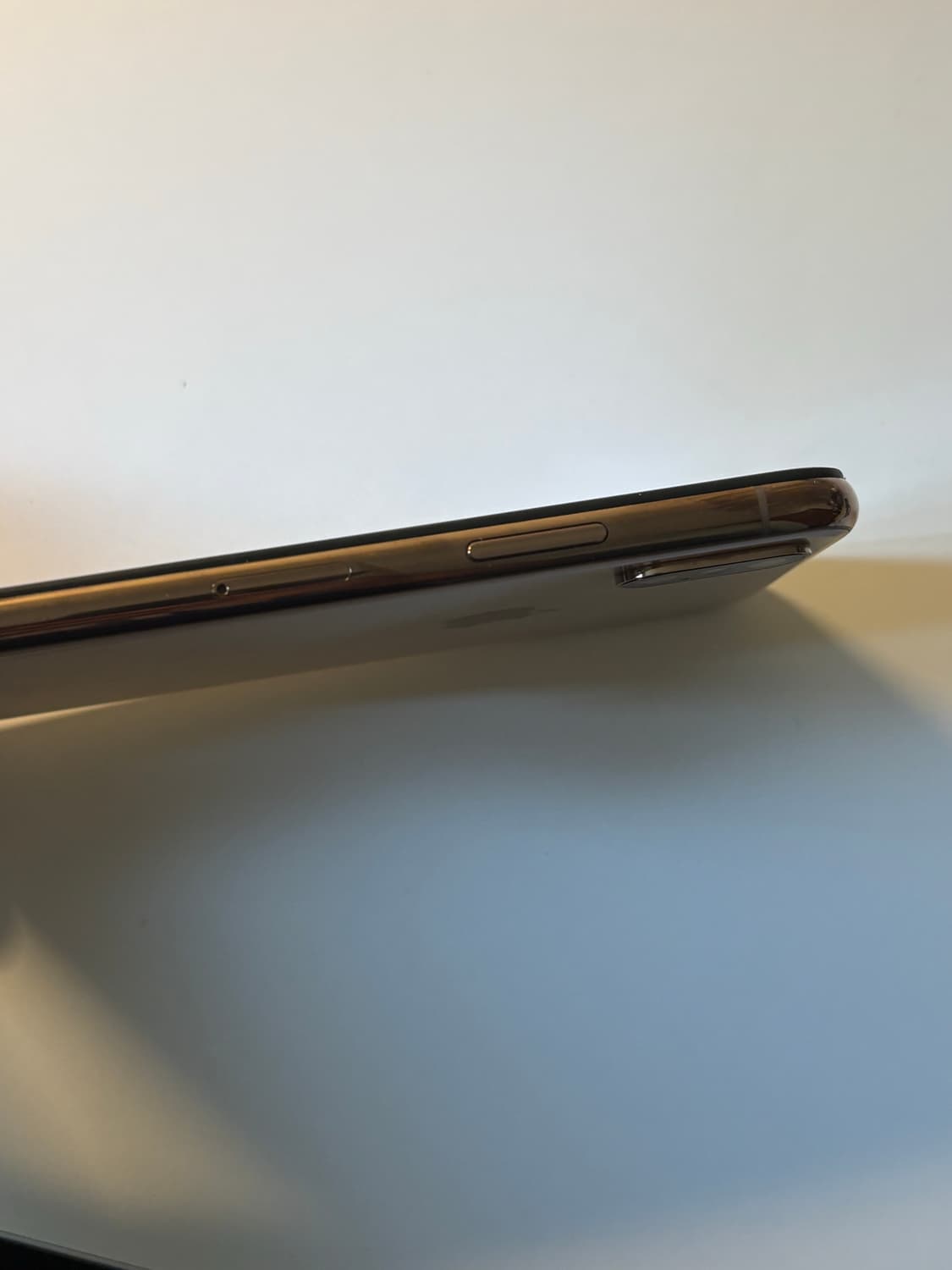 아이폰 xs 골드 256gb 상품이미지3
