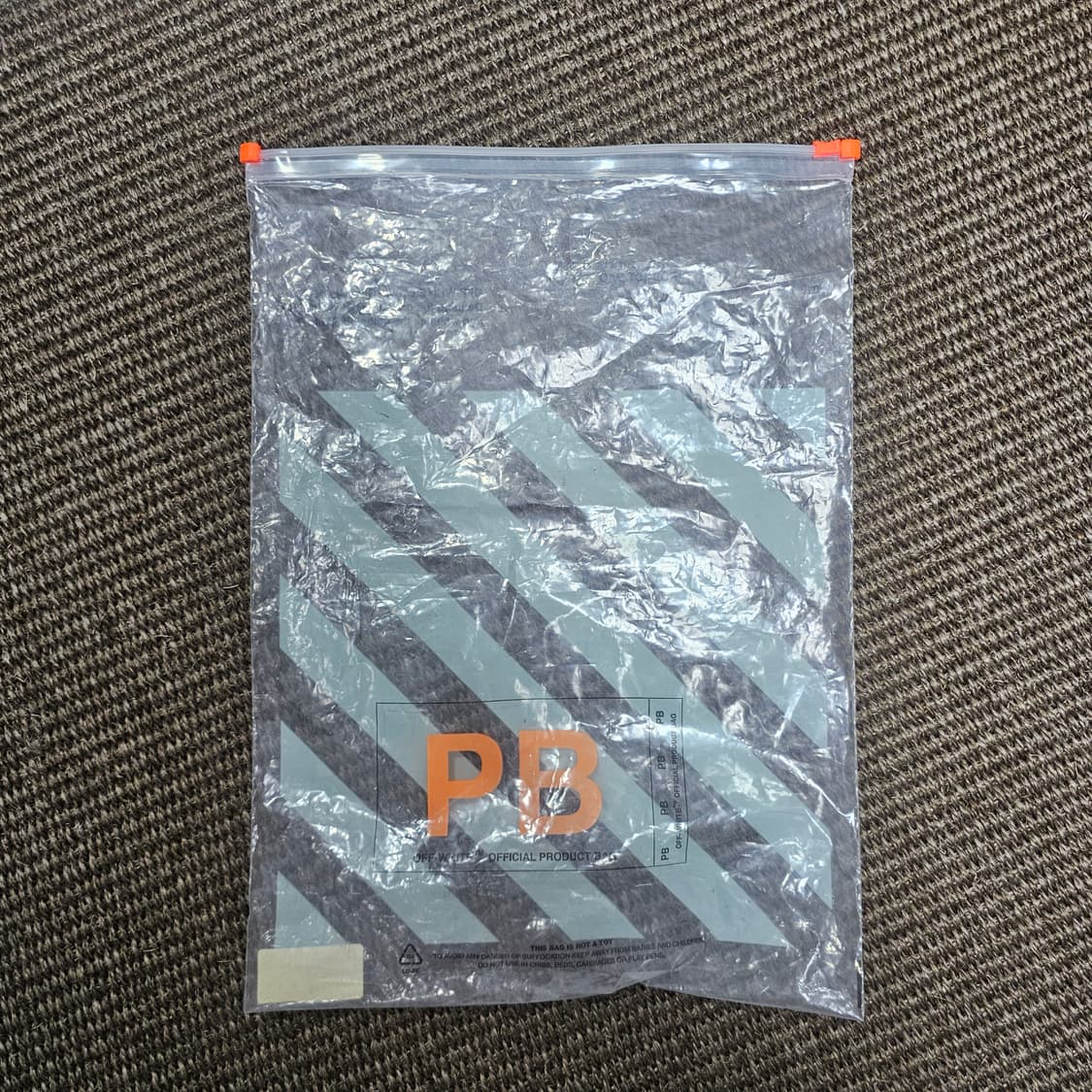 오프화이트 반팔 셔츠 블랙 M 상품이미지8