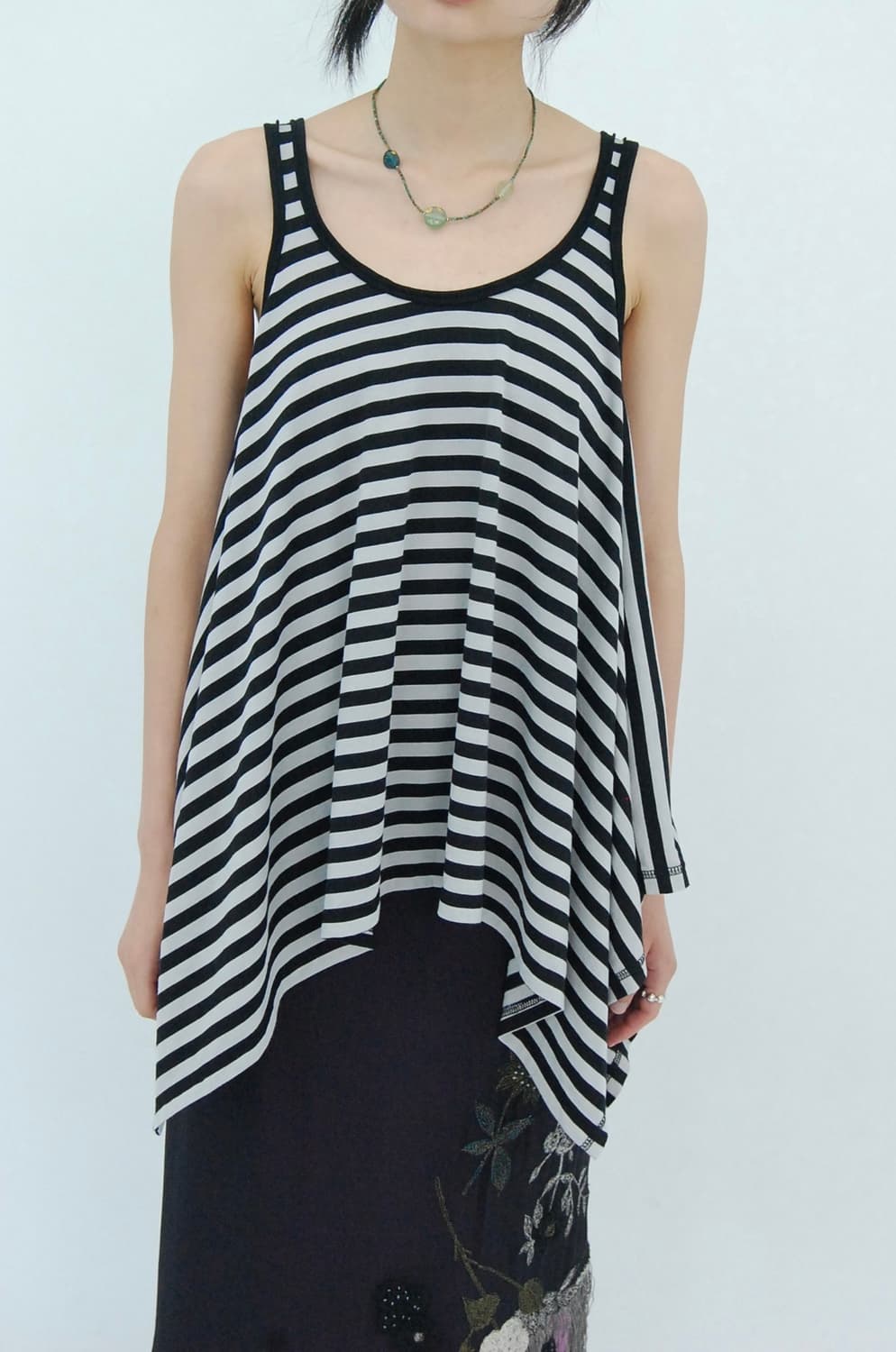 Love junkie unbalance sleeveless 상품이미지3