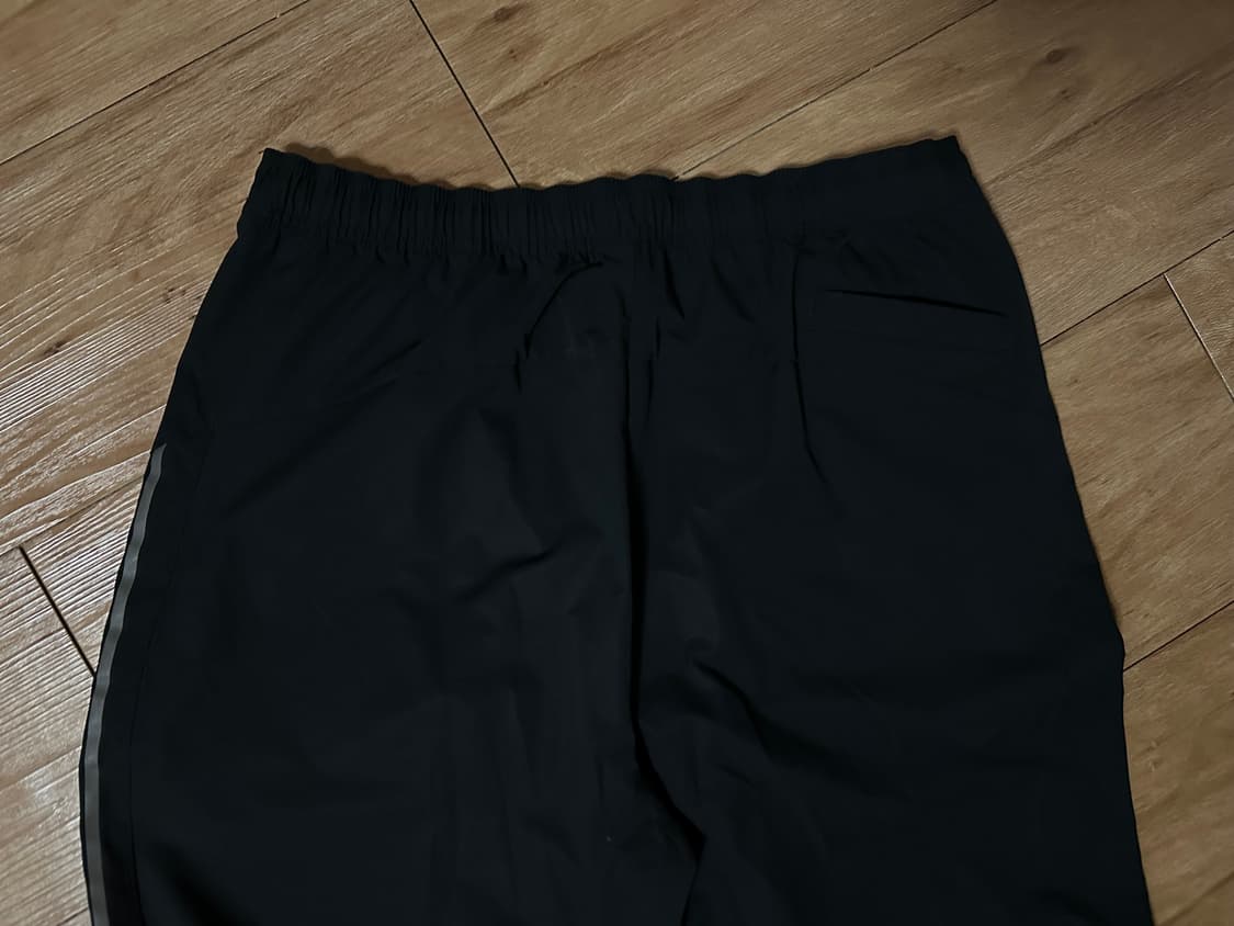 엄브로 트레이닝 바지 XL 검정 판매 상품이미지3