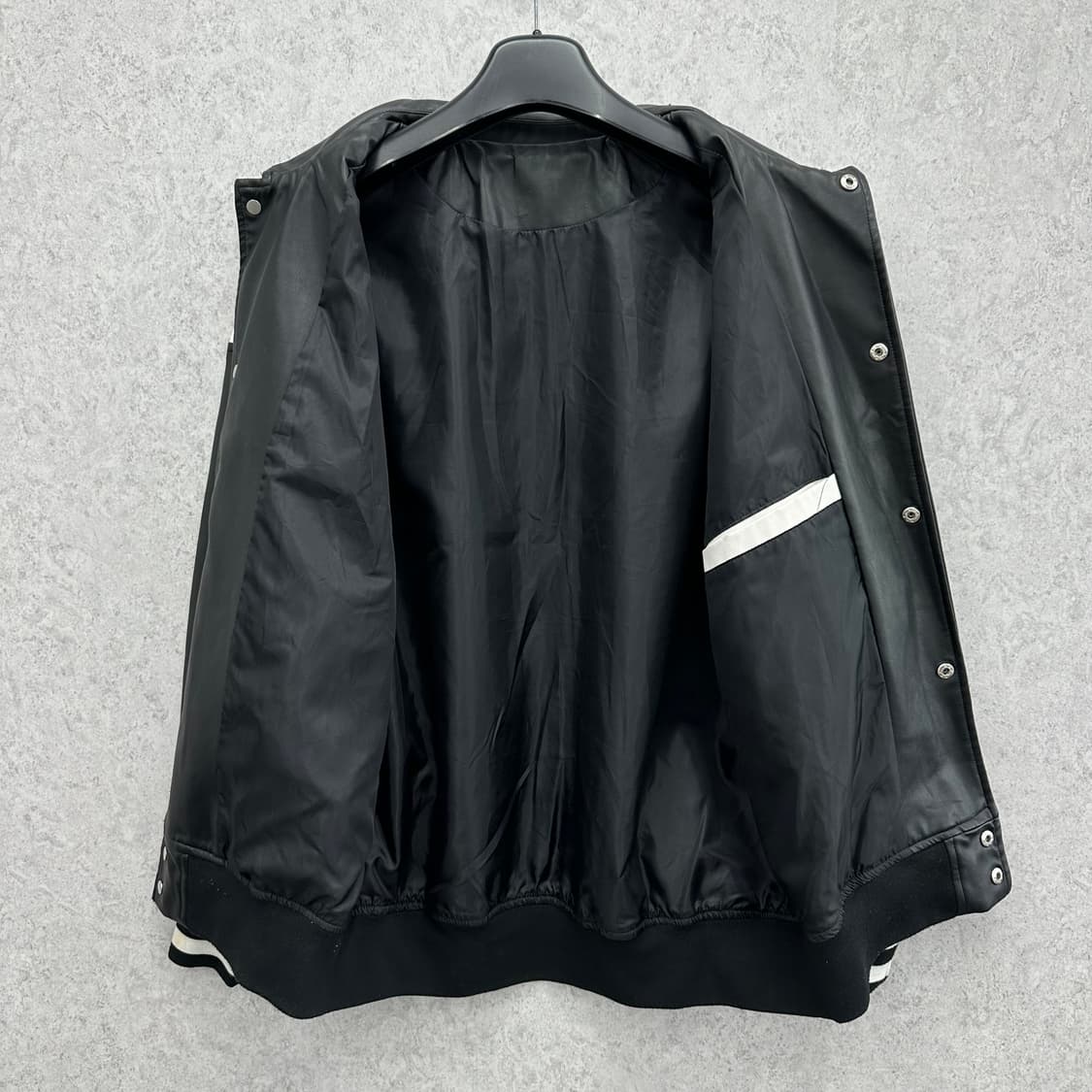 FREE 루즈핏 남자 에코레더 바시티 자켓 상품이미지3