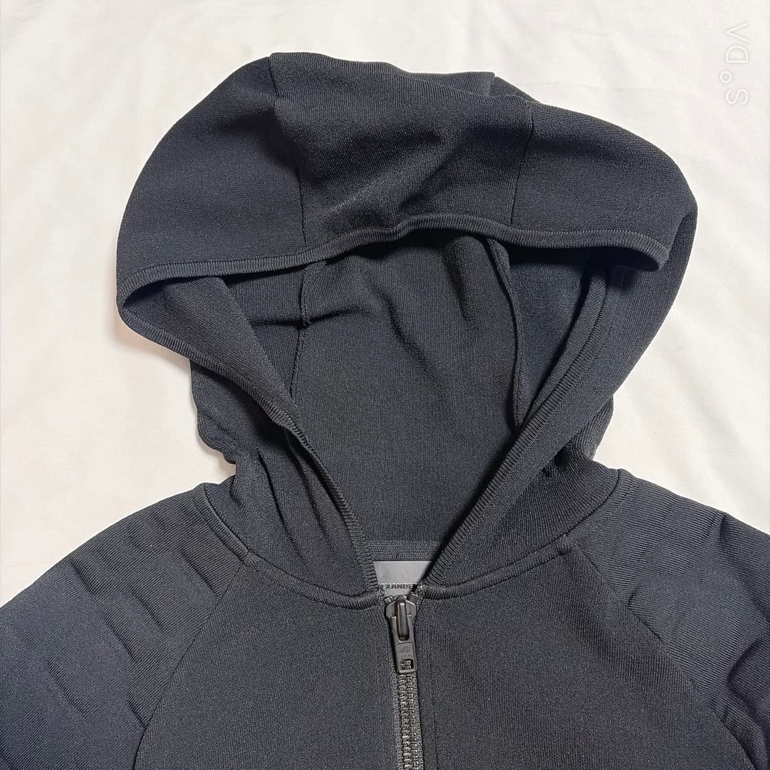 알렉산더왕 x h&m 엠보싱 후드집업 상품이미지3