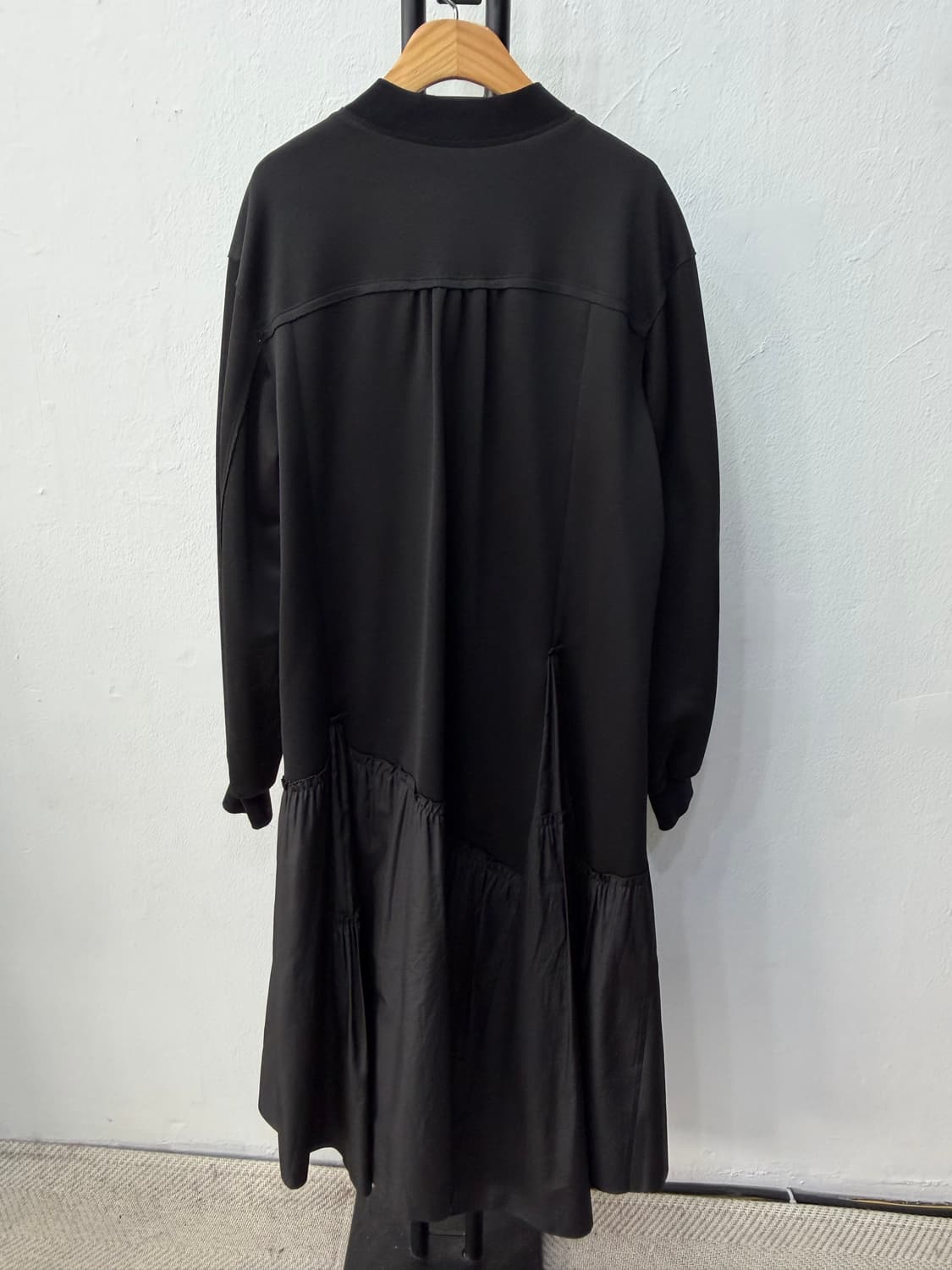 정품) TIME 타임 한섬 20ss 블랙 플레어 원피스 82F 상품이미지6